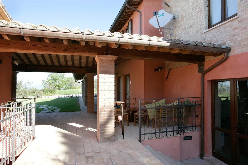 Country House Poggio Fiorito Asyż Zewnętrze zdjęcie